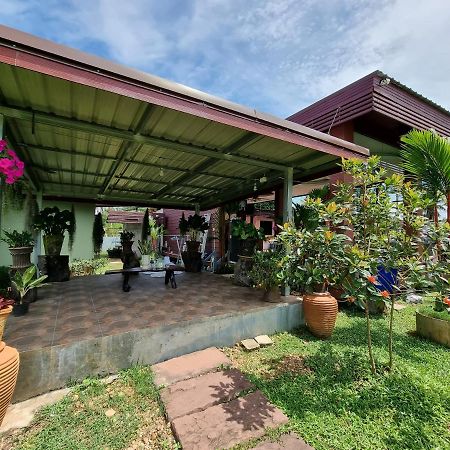 Pawarisa Resort Pathio Extérieur photo