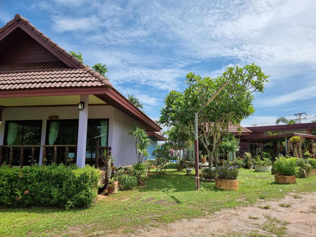 Pawarisa Resort Pathio Extérieur photo