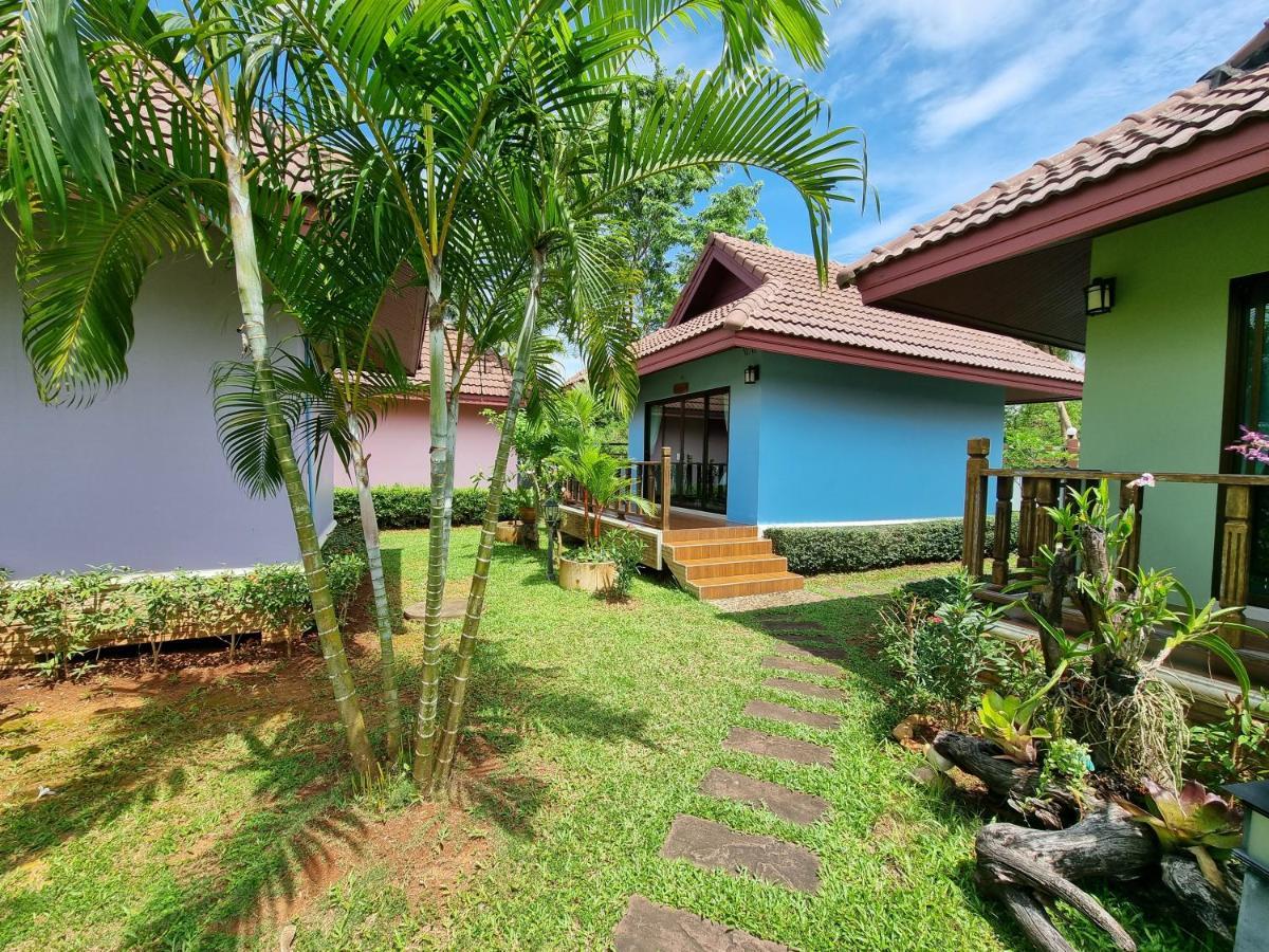 Pawarisa Resort Pathio Extérieur photo