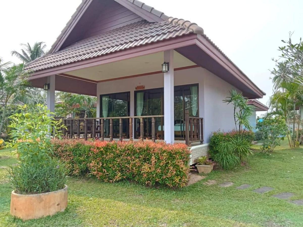 Pawarisa Resort Pathio Extérieur photo