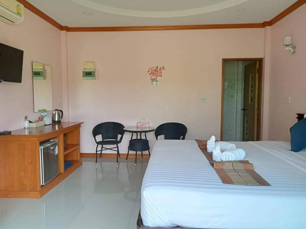Pawarisa Resort Pathio Extérieur photo