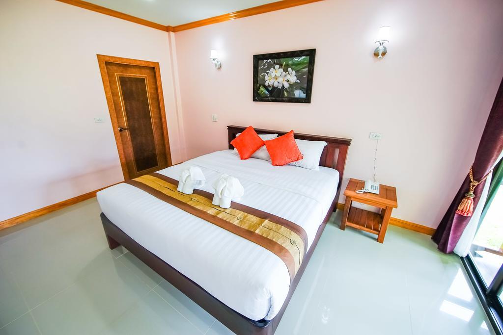 Pawarisa Resort Pathio Extérieur photo