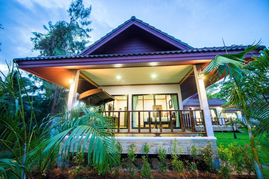 Pawarisa Resort Pathio Extérieur photo