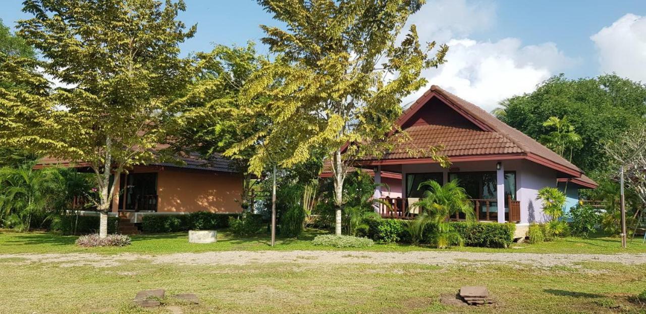 Pawarisa Resort Pathio Extérieur photo